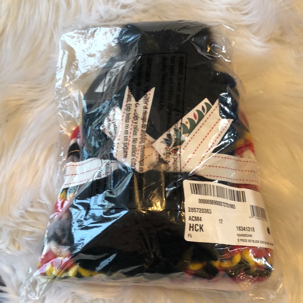 SET Trouvé Chunky Knit Beanie/Gloves NWT - Picture 4 of 4